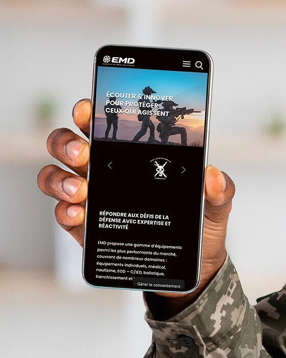 EMD_Portrait_Telephone