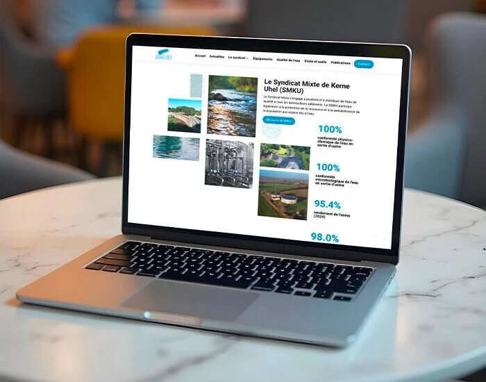 SMKU_agence creation site internet vannes Azelty creation site internet mairie et collectivite_Ordi 2